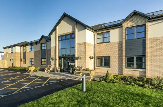 Overstone House Care Home - An outside view of the home